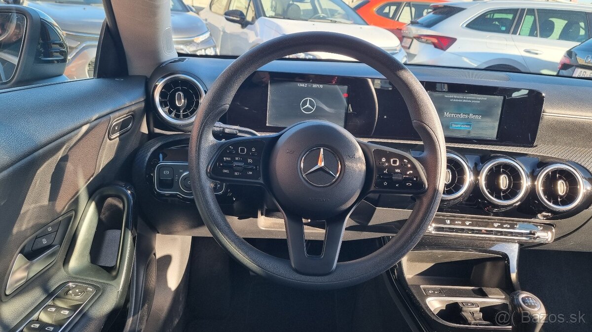 Mercedes-Benz CLA Shooting Brake 180 CDi 85KW M6 - 11