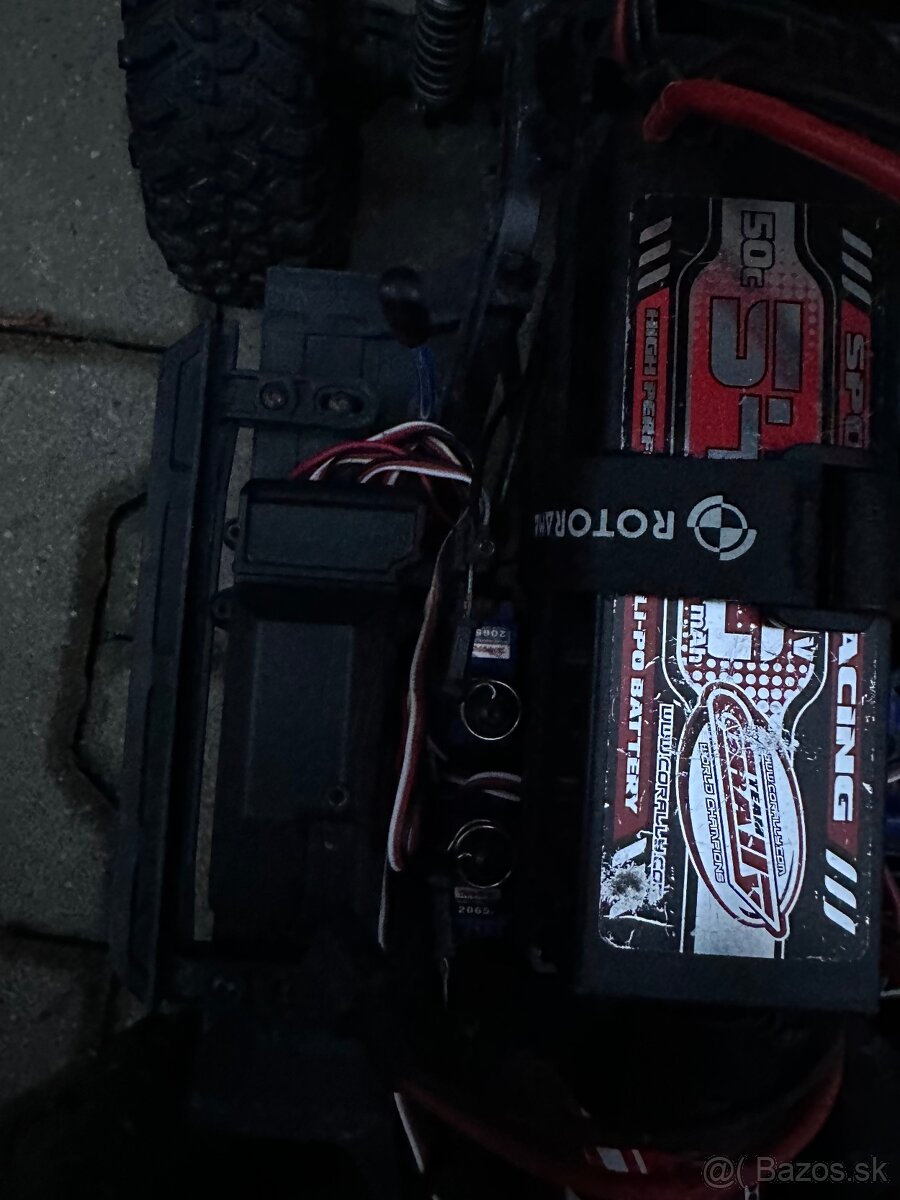 RC Land Rover Defender - 11