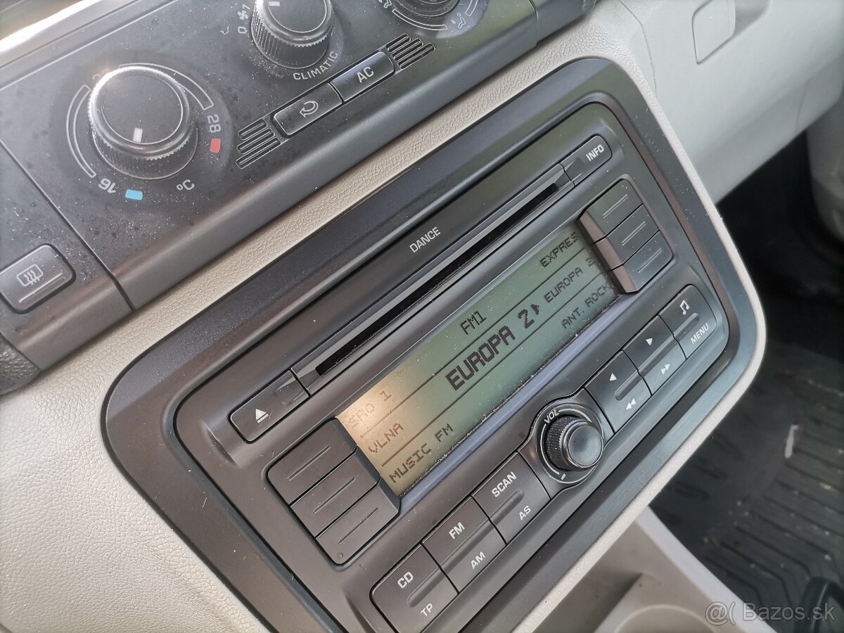 Škoda Roomster - 11