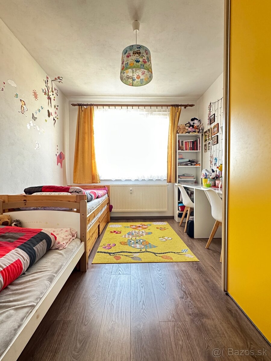 REZERVOVANÉ -3 izbový moderný byt s loggiou, blízke centrum - 11