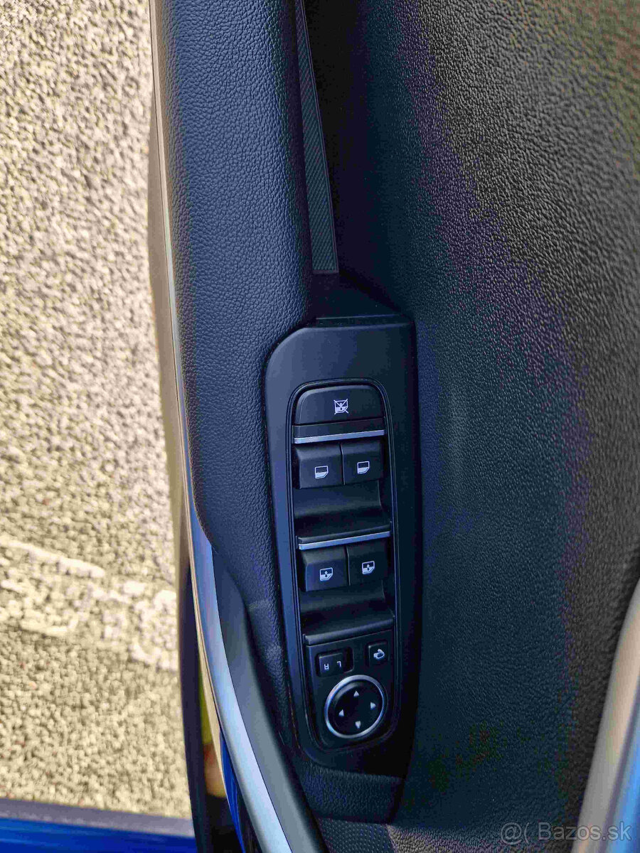 KIA Ceed SW 1.6 CRDi MHEV Gold - 11