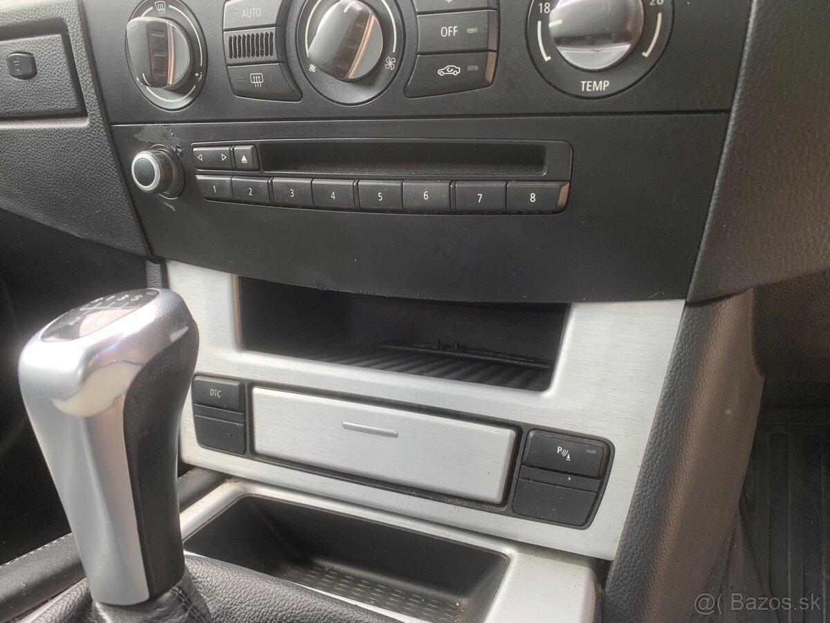 Rozpredám bmw 520d Mpaket - 11