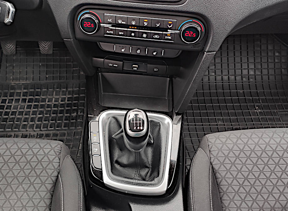 Kia Ceed SW combi 1.5 T-GDi Gold - 11