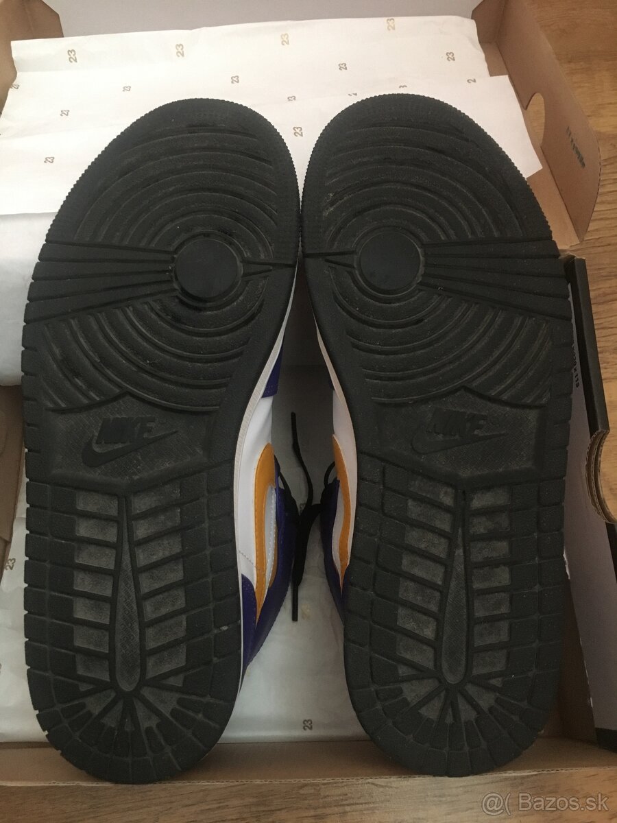 Air Jordan 1 Mid - 11