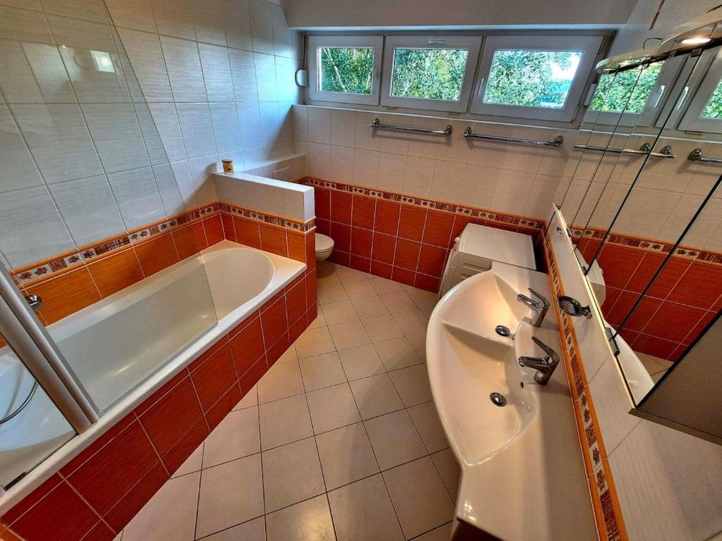 4-izbový byt s garážou v Záhorskej Bystrici – Strmé vŕšky - 11