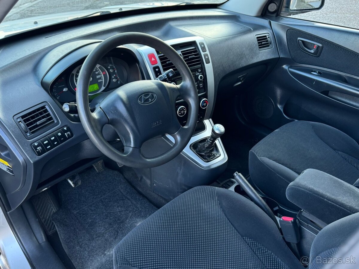 HYUNDAI TUCSON 2.0 CRDi - 11