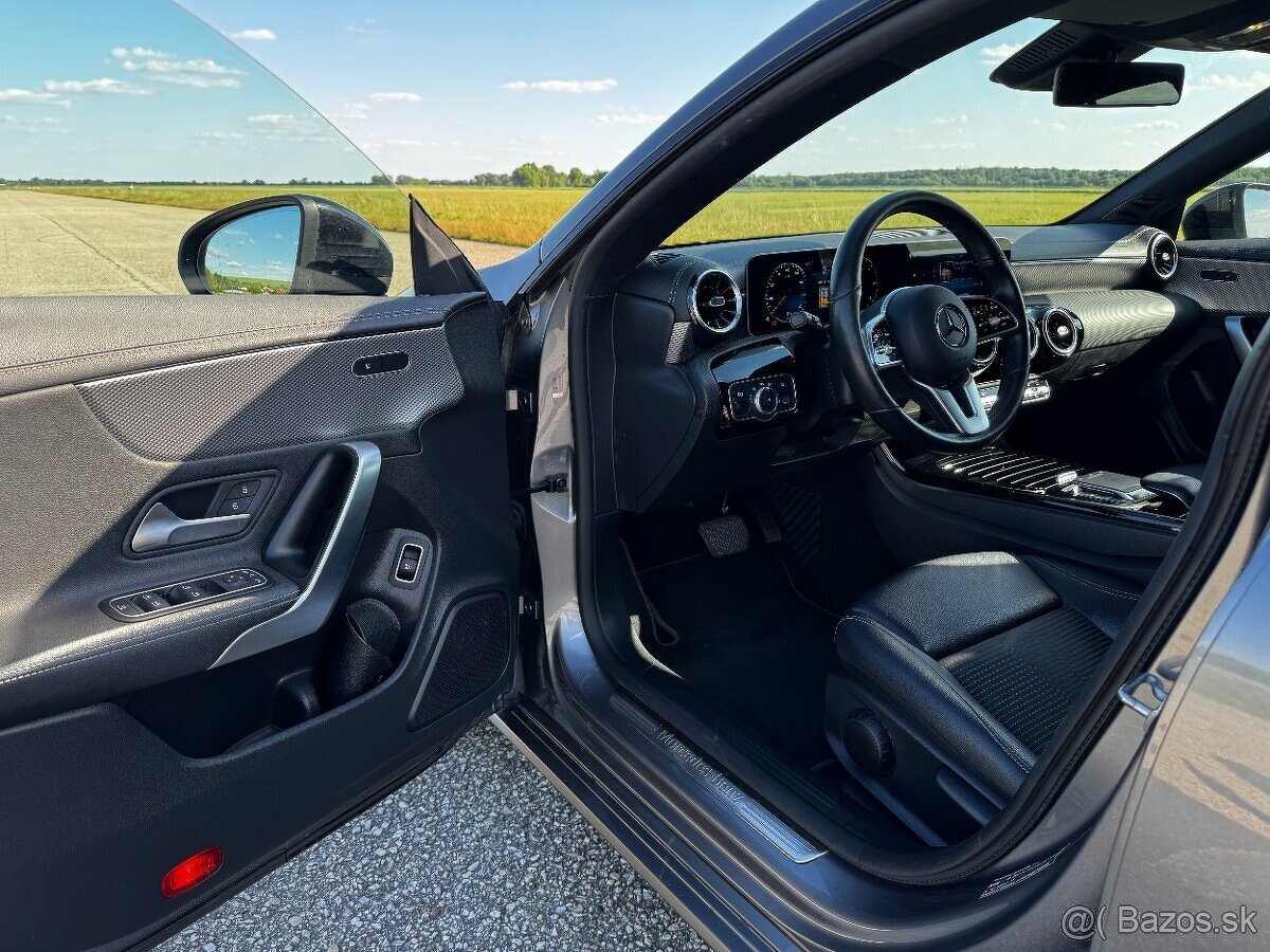 Mercedes Benz CLA Shooting Break-C118-10/2020 - 11