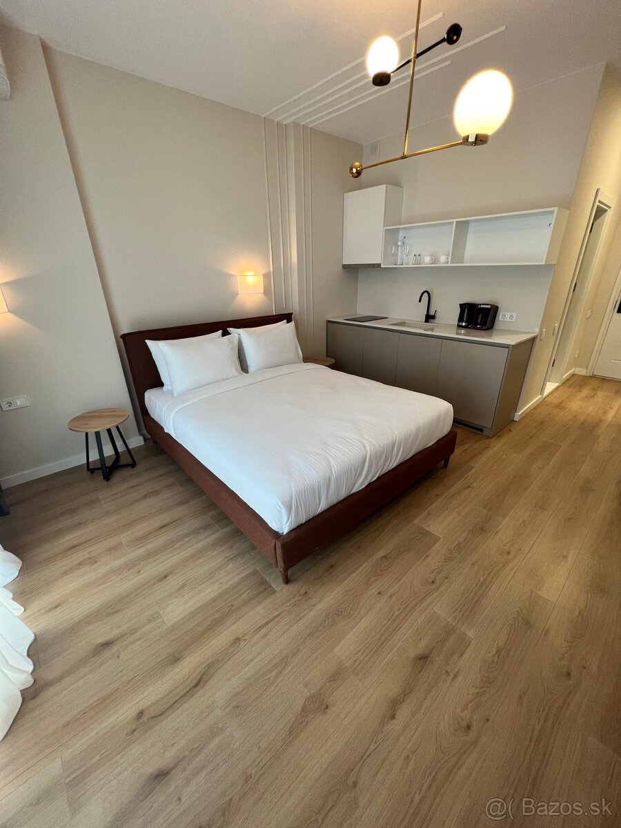 Apartmán Hotel STEPS v Batumi na predaj - 11