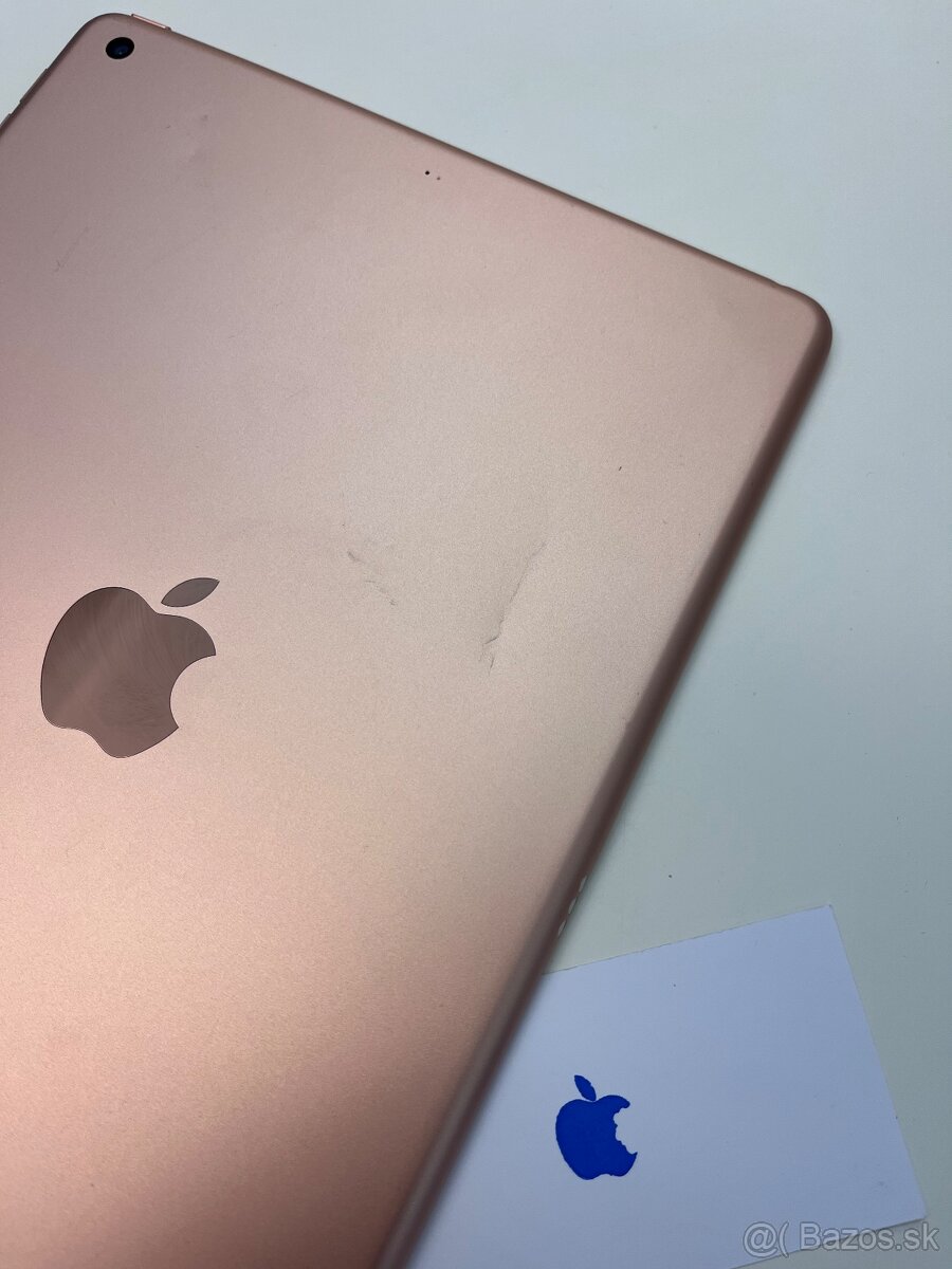Apple iPad 7th Generácia 128GB - 11