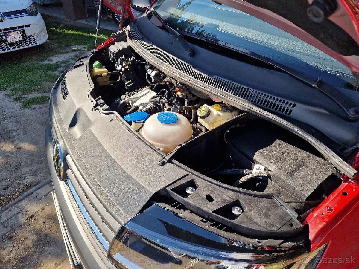 Volkswagen Caravelle 2.0 TDi 150k 4x4 DSG7 9-miest. (s DPH) - 11