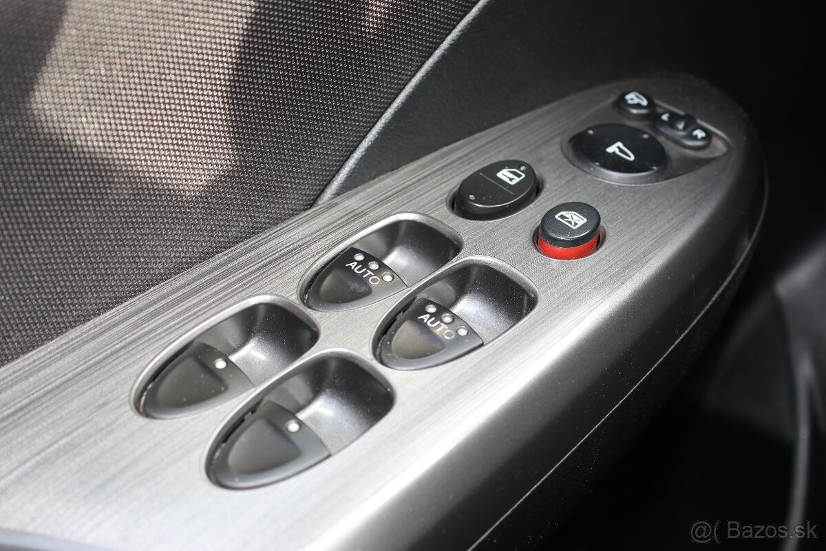 HONDA CIVIC 1,8i - VTEC 140 PS SPORT - 11