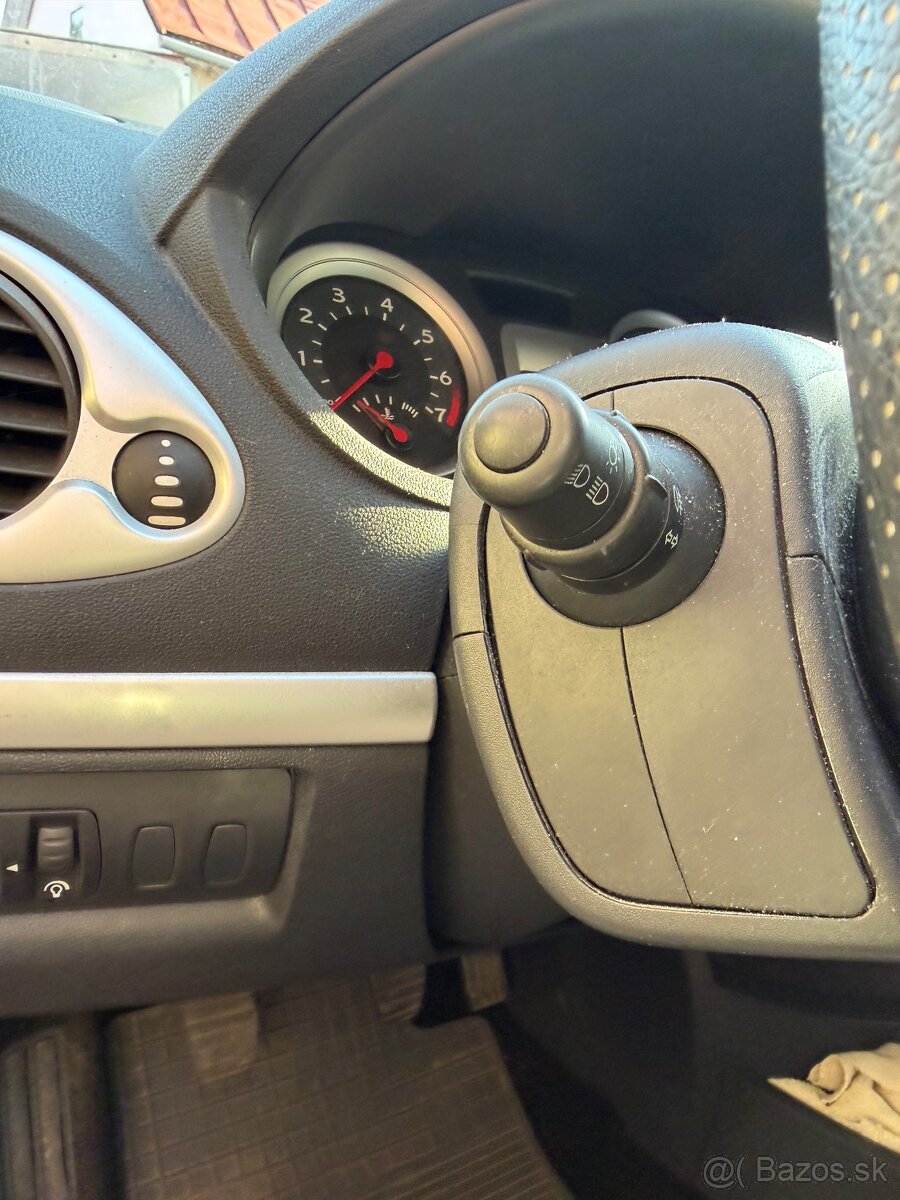 Predám Clio 1,2 - 11