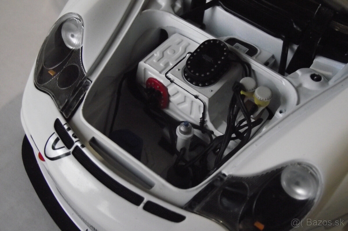 1:18 Porsche 911 GT3 - 11