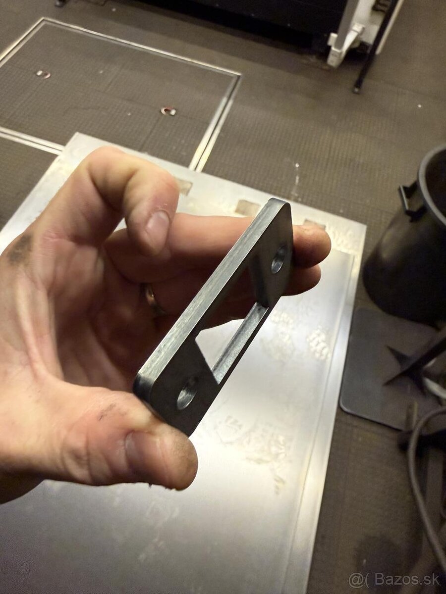 Fiber laser G-WEIKE LF 3015 E (8905) - 11