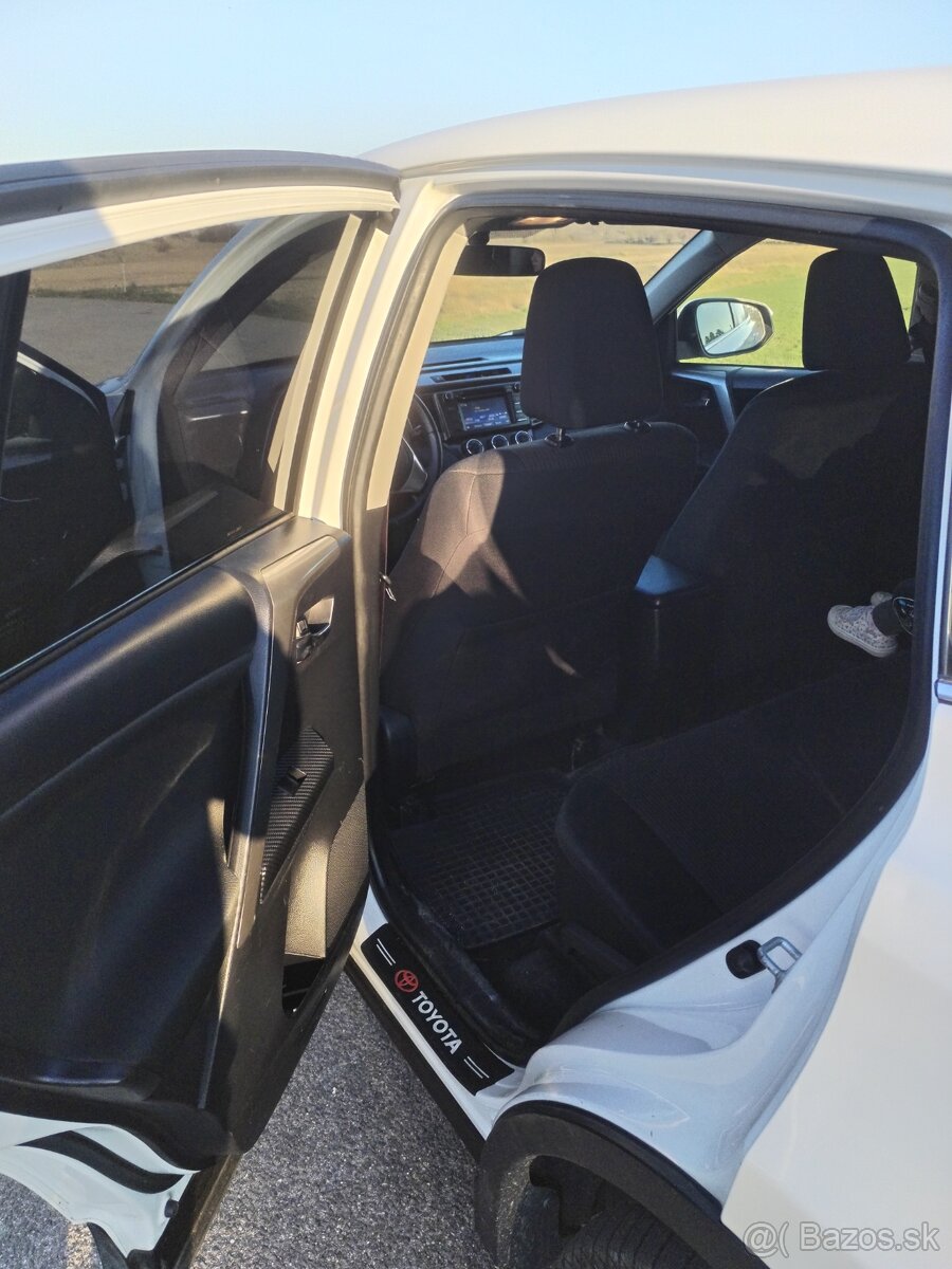 Toyota RAV4 2.0 nafta 91KW 4X4 - 11