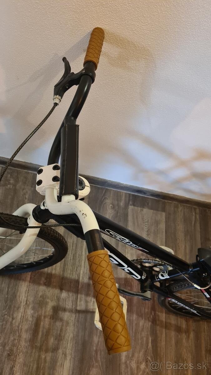 FELT Sector Expert Superlite - 11