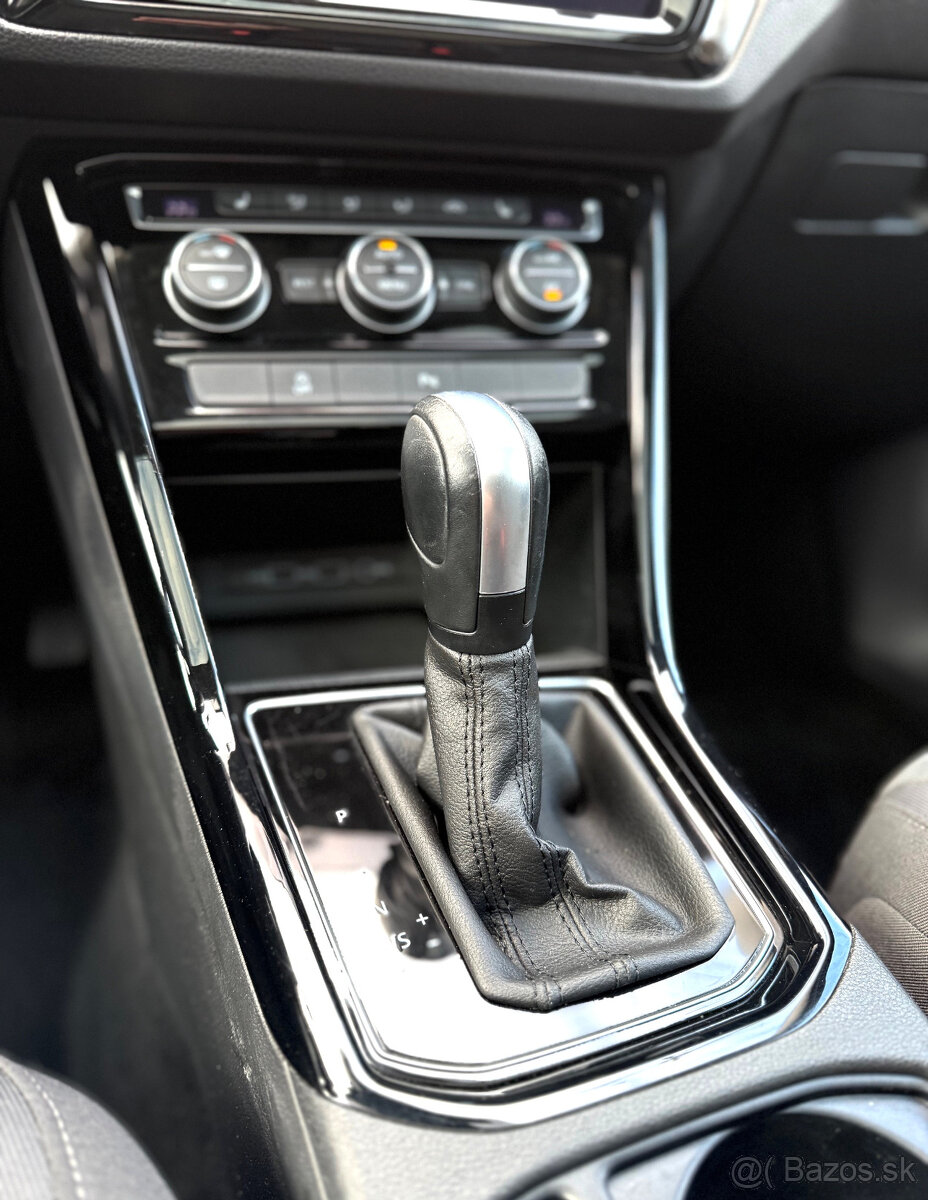 Volkswagen Touran, 1.5TSI,110kw,DSG,HIGHLINE,2019 - 11