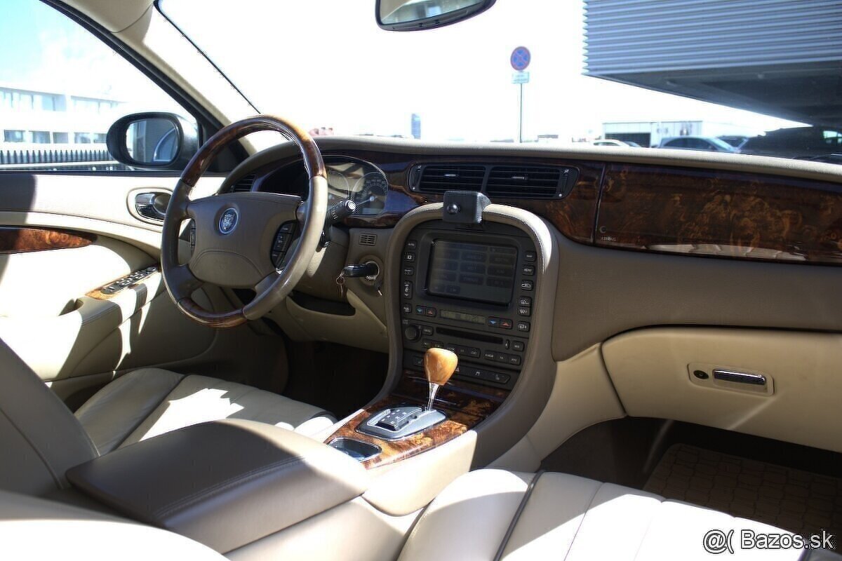 Jaguar S-Type 2.7 V6 Executive AT6, 152kw - 11