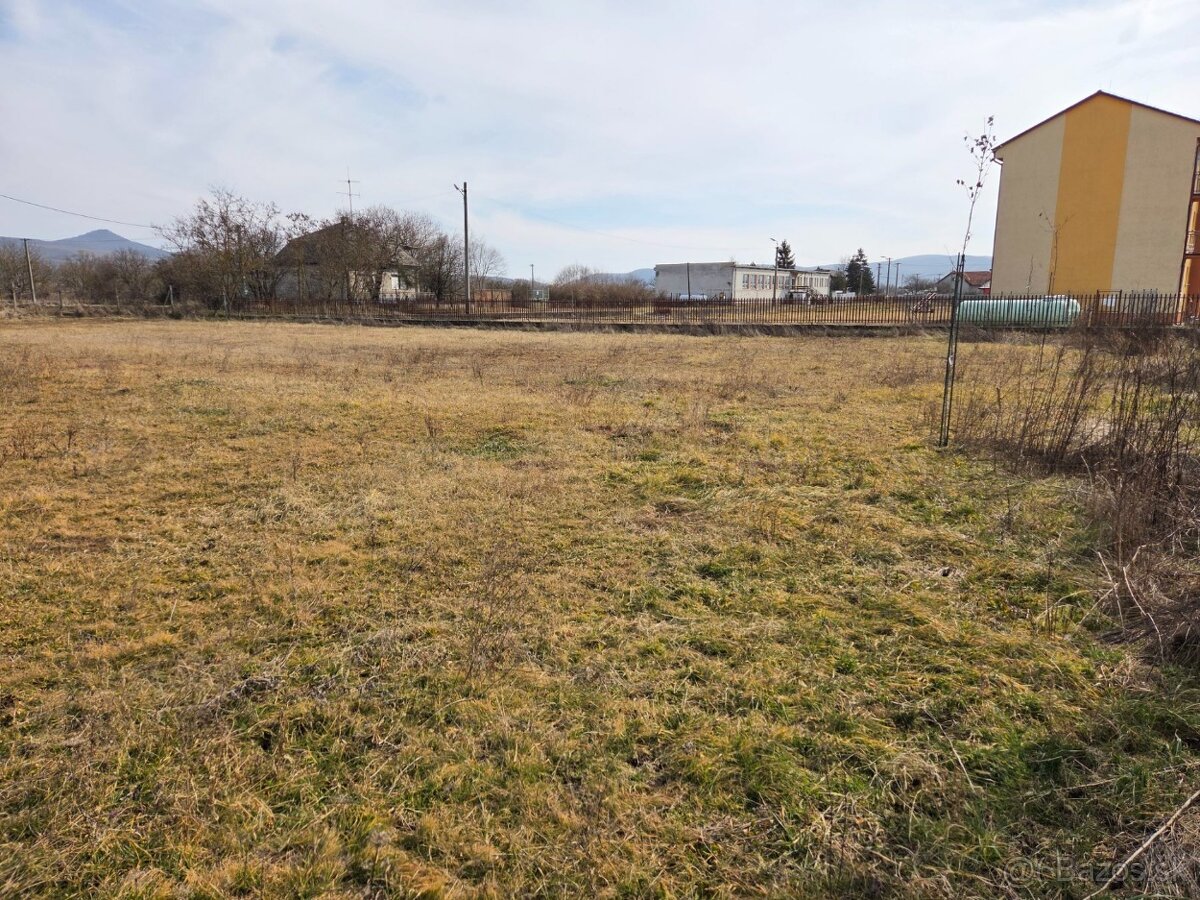 Veľký pozemok v obci Salka - 11