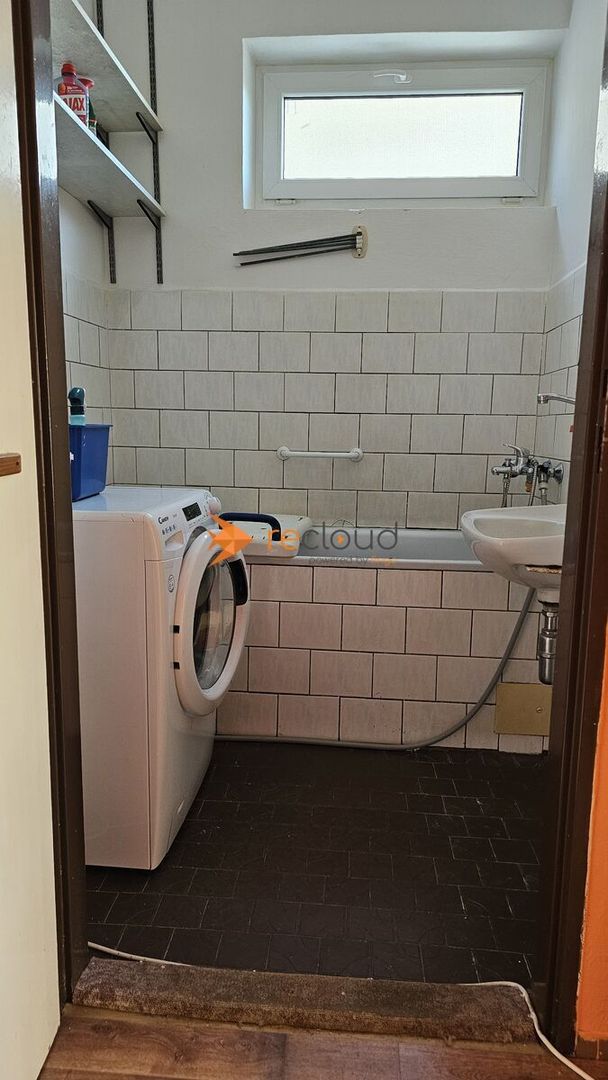 ZNÍŽENÁ CENA Predám 3 izbový byt s veľkou jedálňou a gará - 11