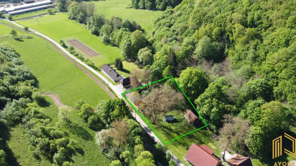 VIDIECKY DOM NA SAMOTE, POZEMOK 1482m2, SOBOTIŠTE - JAVOREC - 11