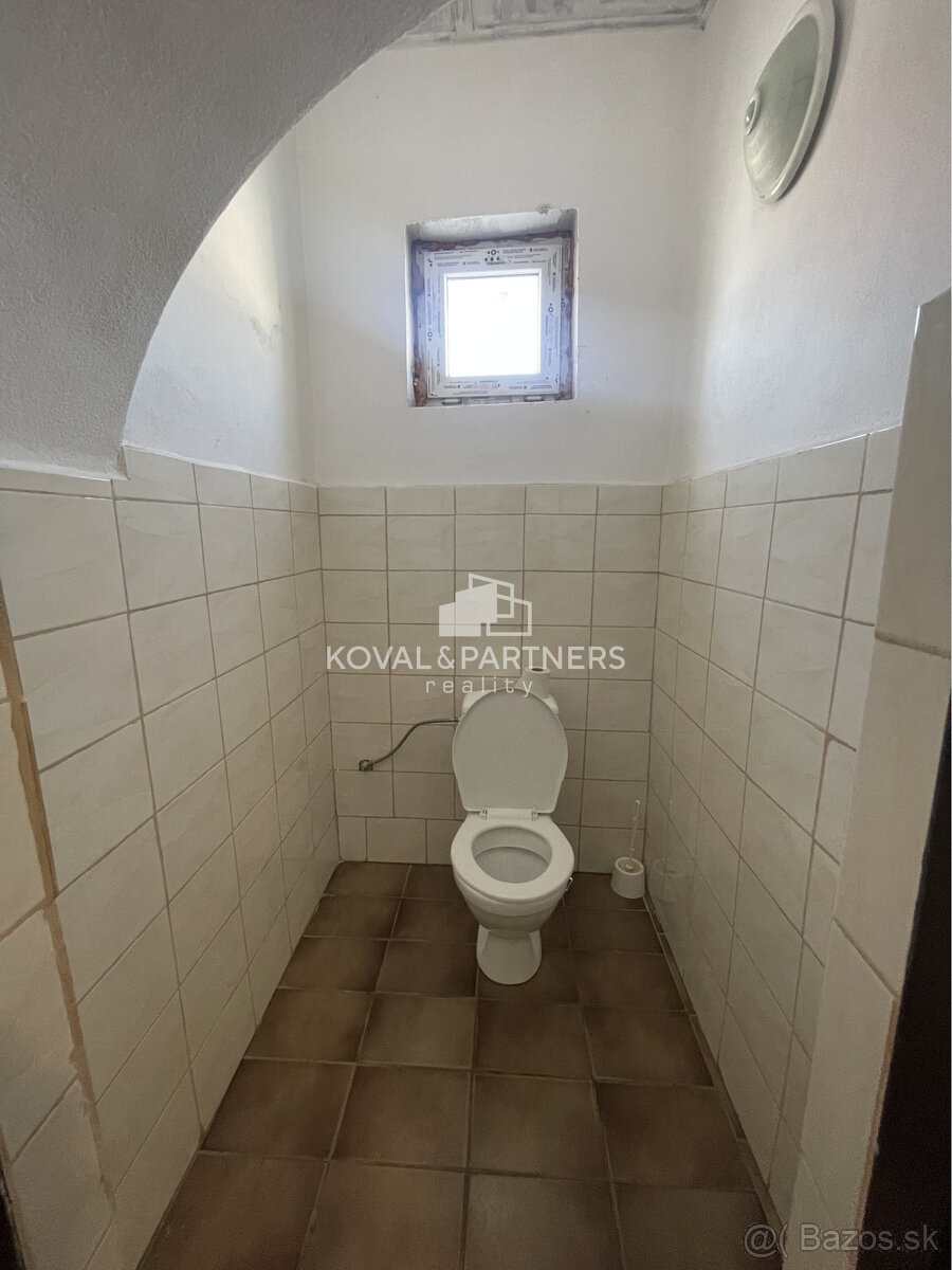 Na predaj Podnikateľský objekt v Jelšovciach - 11