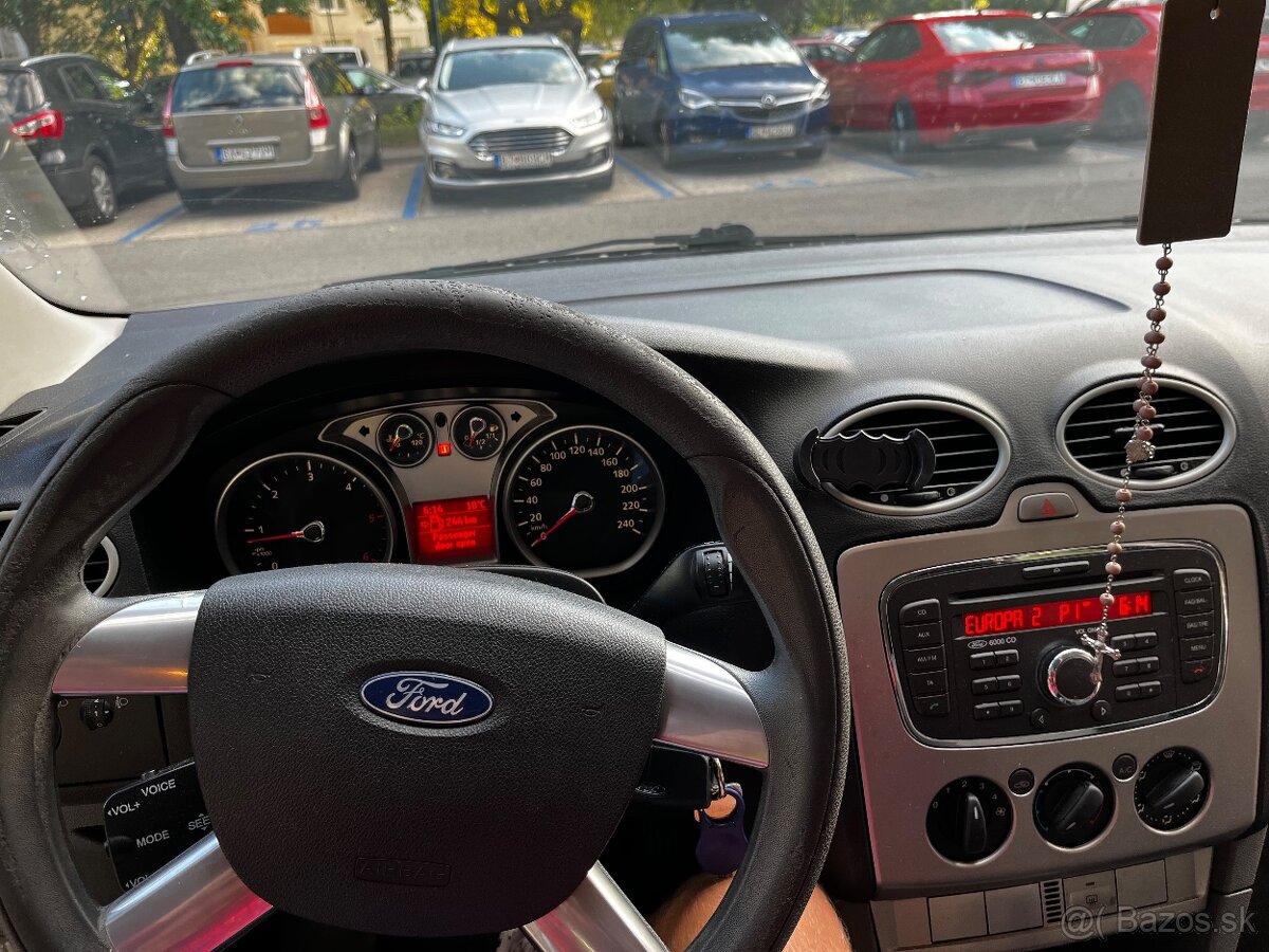 Ford Focus combi 1.6 Tdci - 11