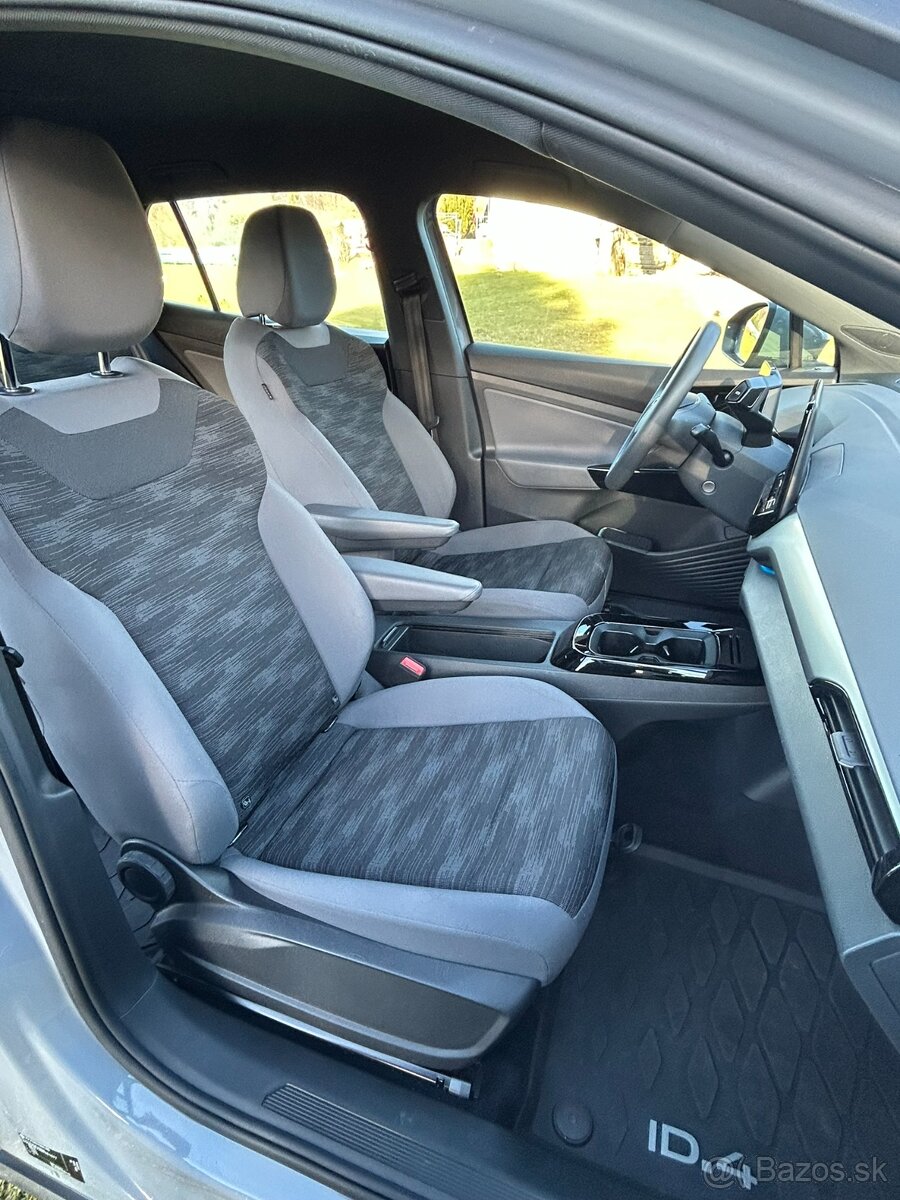 Volkswagen ID.4 - 11