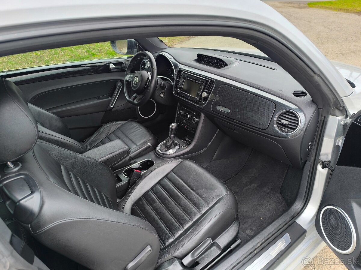 Volkswagen Beetle 2.0 TSI - 11