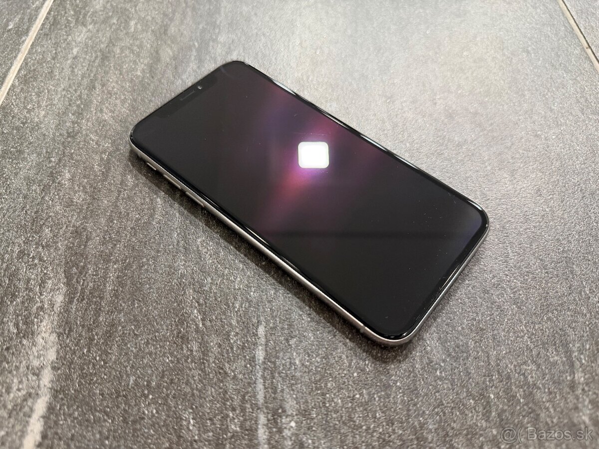 Apple iPhone X 64 GB v striebornej farbe Silver - 11