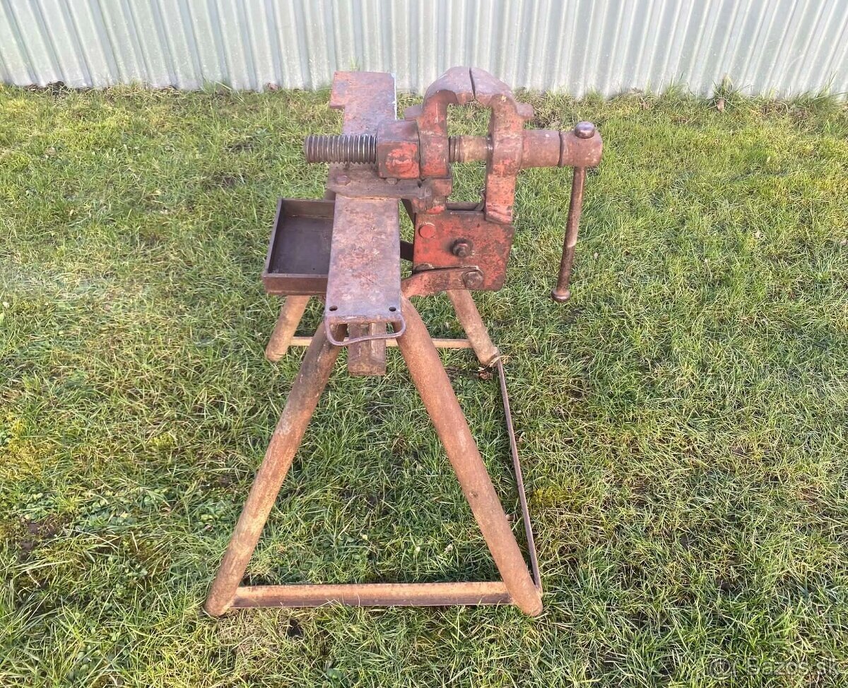 Kováčsky zverák - 11