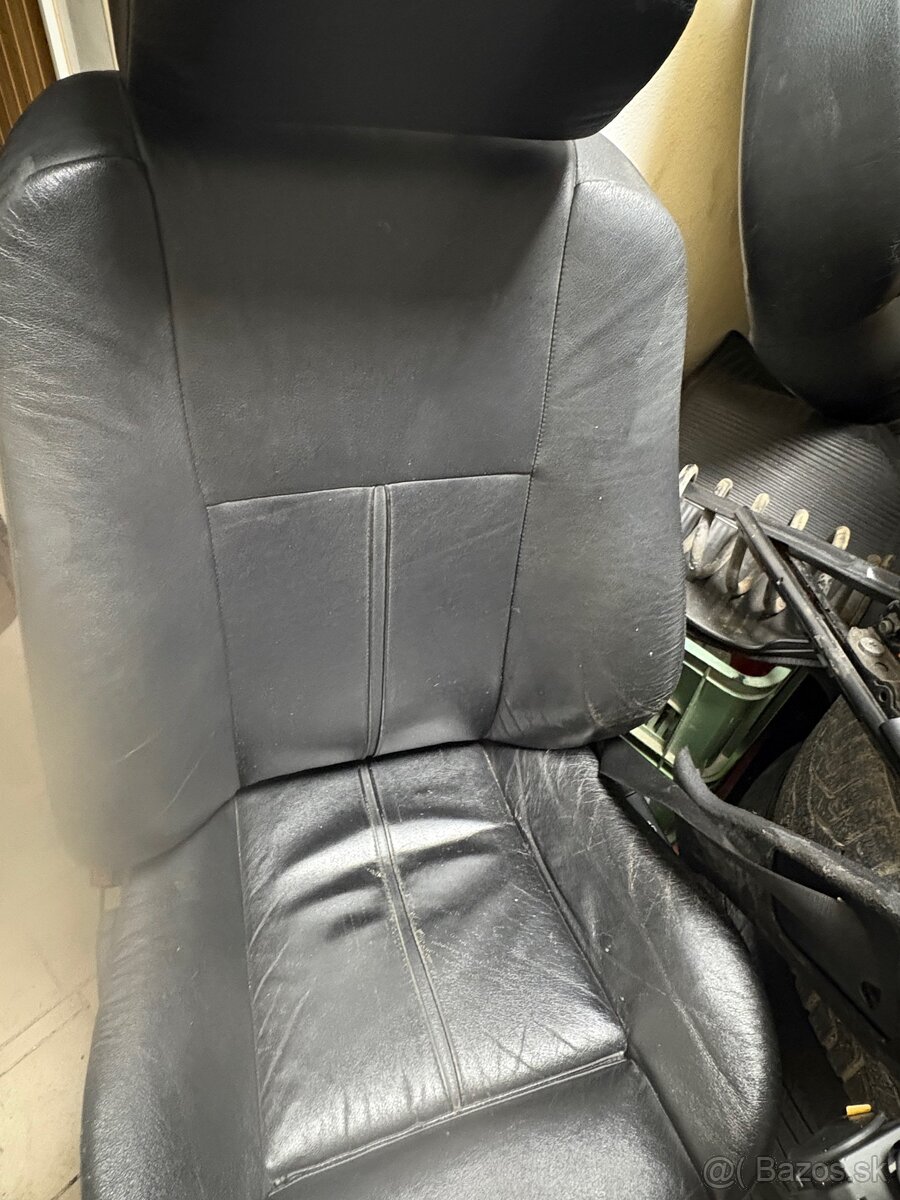 BMW E39 525i na náhradné diely - 11