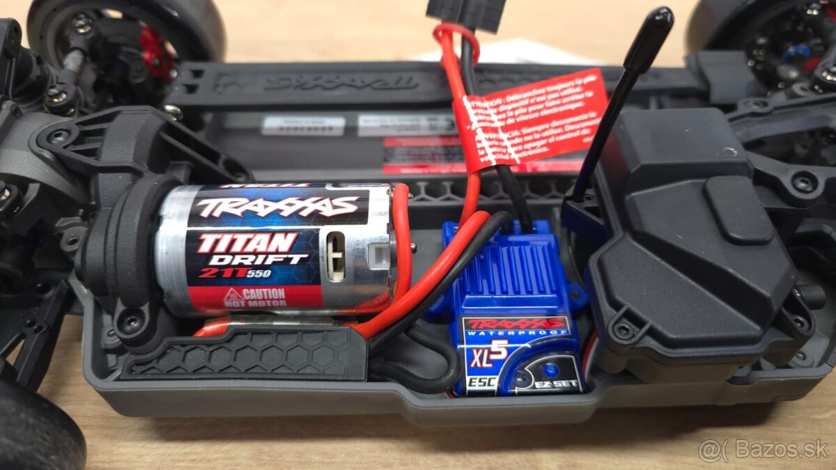 Traxxas 4-Tec Drift Nissan 240SX - 11