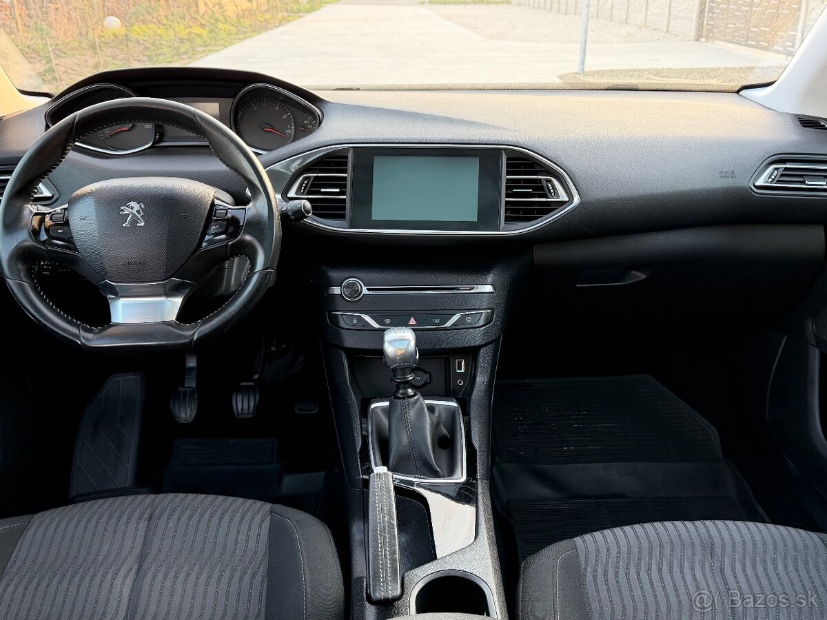 Peugeot 308 Break/SW SW 1.2 e-THP 130k Active - 11