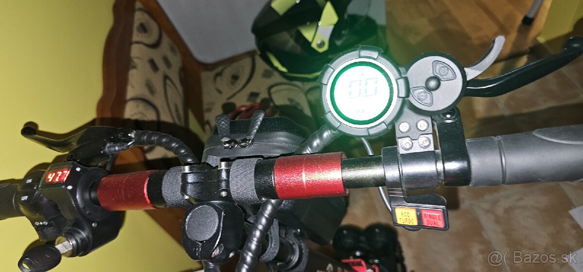 Bezior S2 elektrická kolobežka 2400 W. - 11