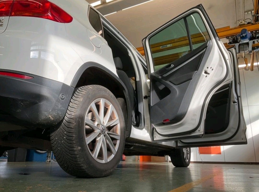 Volkswagen Tiguan 2.0tdi 103kw - 11