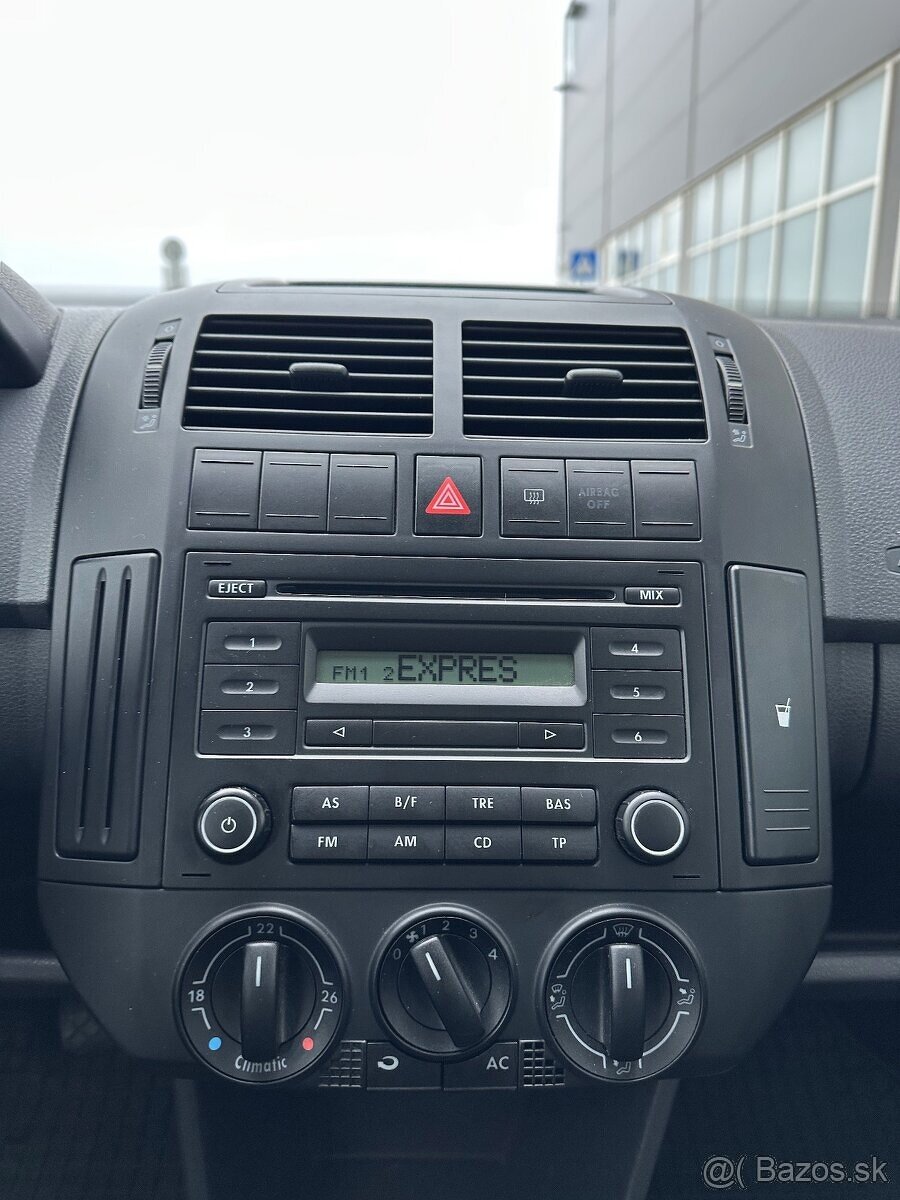 Volkswagen Polo 1.2 benzín 2009 - 11