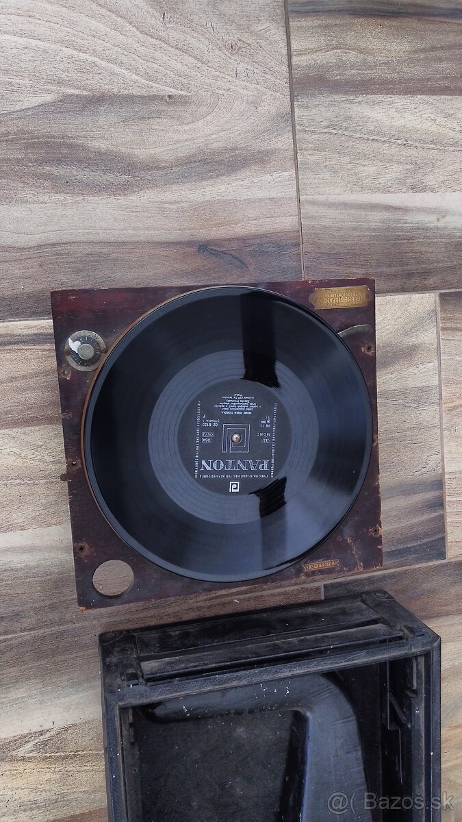 Prodám americký gramofon od Columbia na kliku . - 11