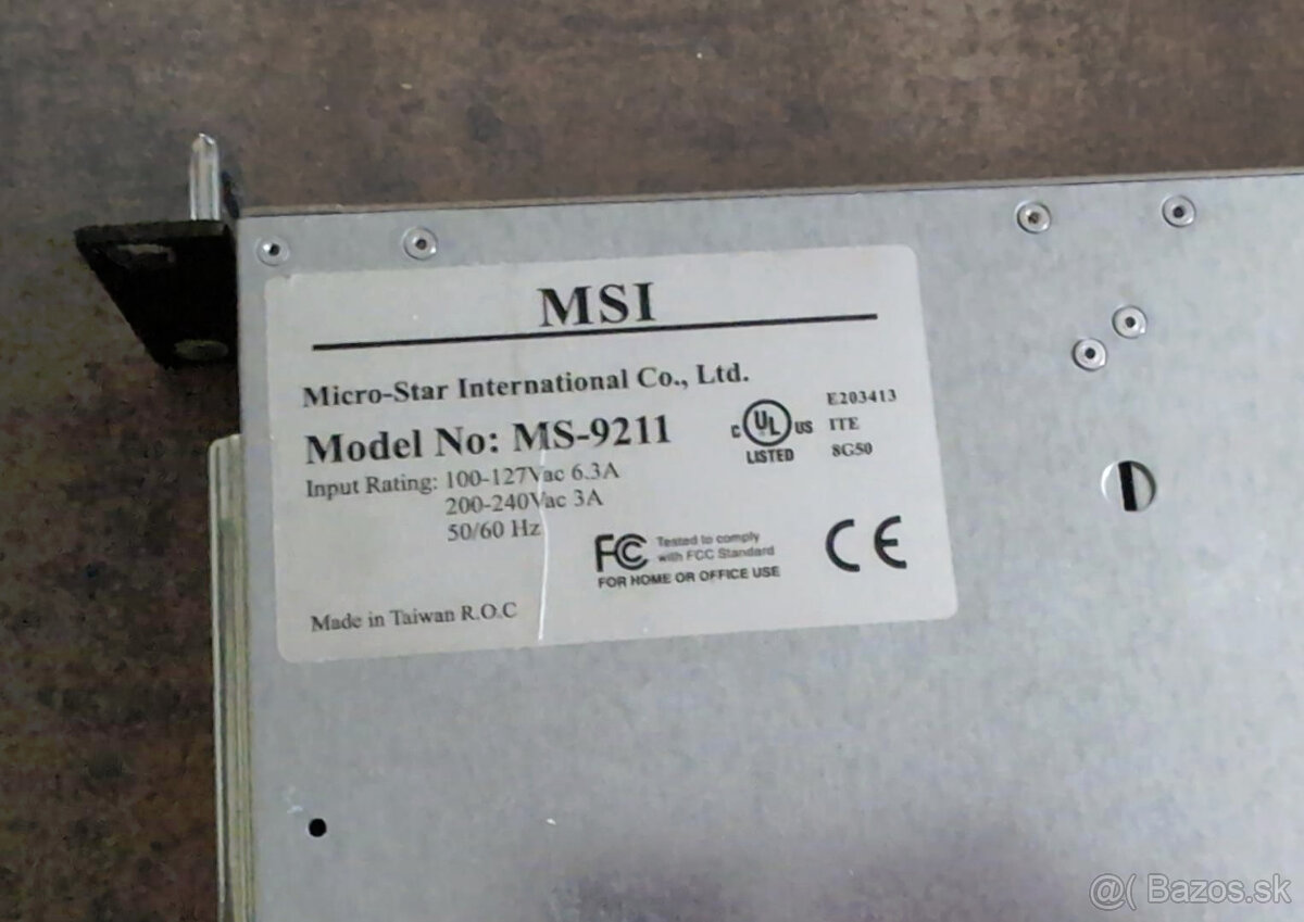 Predám server MSI MS-9211 - 11