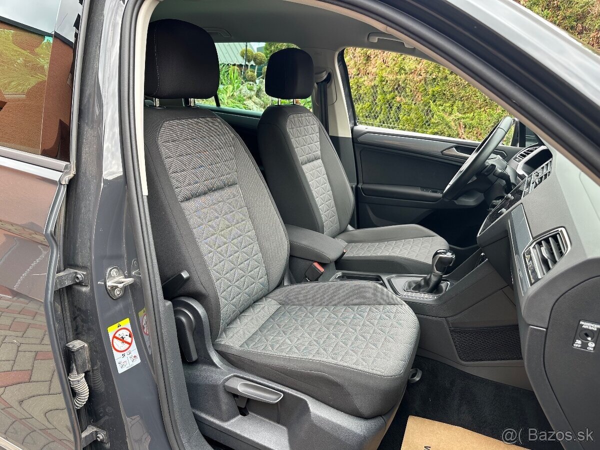 VW Tiguan 1.4 TSI 110kW + plug-in hybrid - 11