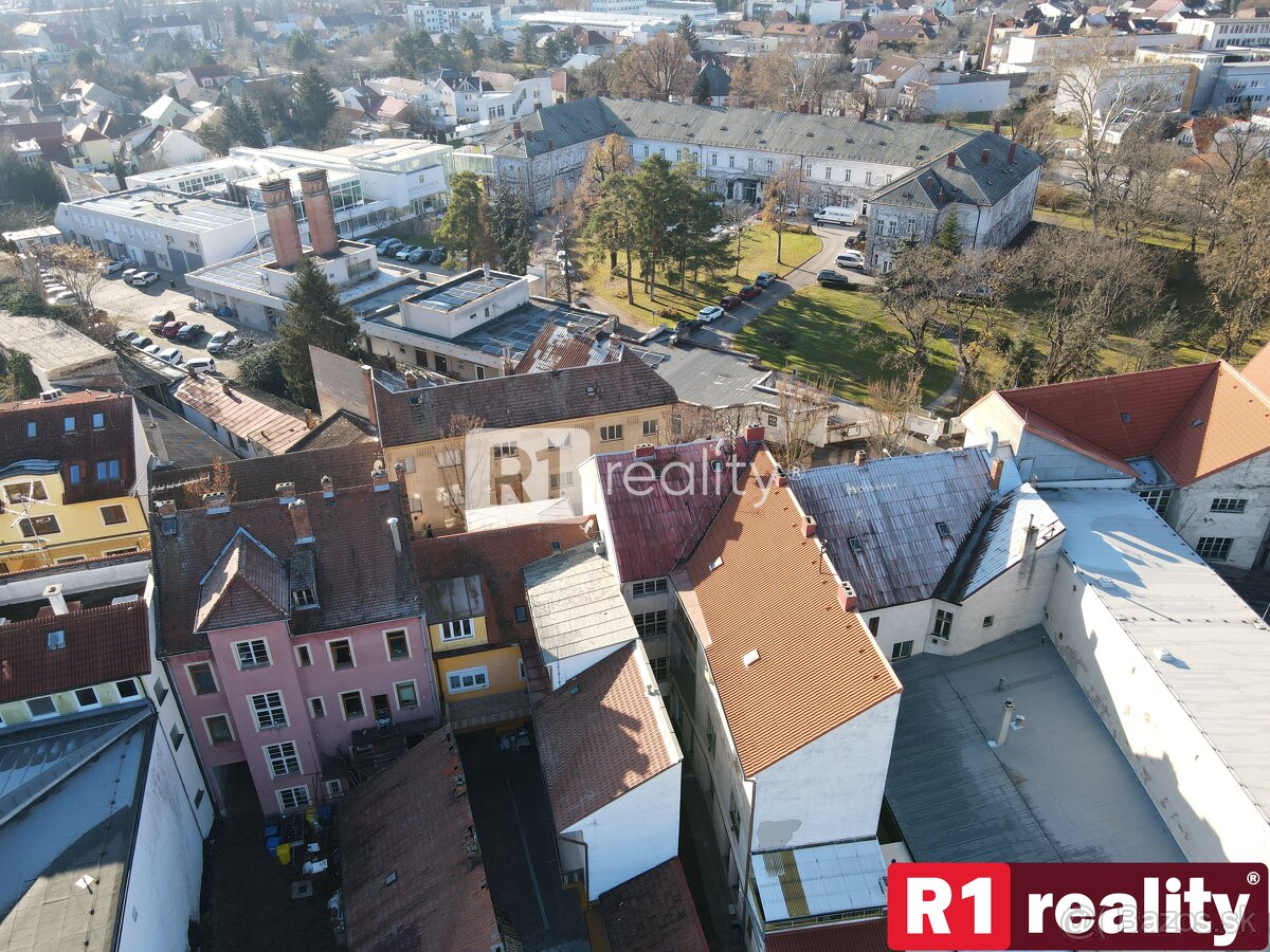 JEDINEČNÁ INVESTÍCIA "Hubacsek" Teplická /pozemok 1302 m2/ - 11