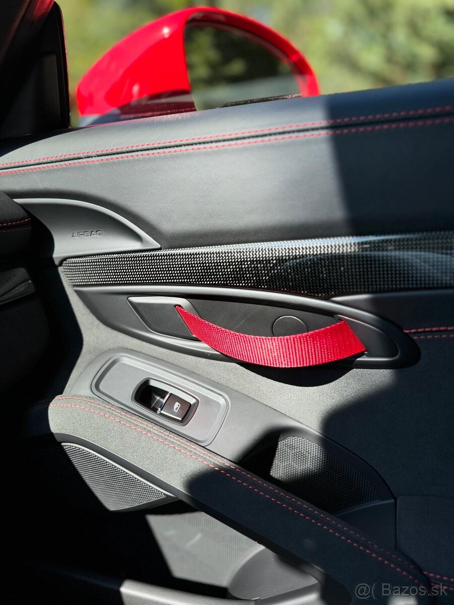 Porsche 718 Cayman GT4 - 11