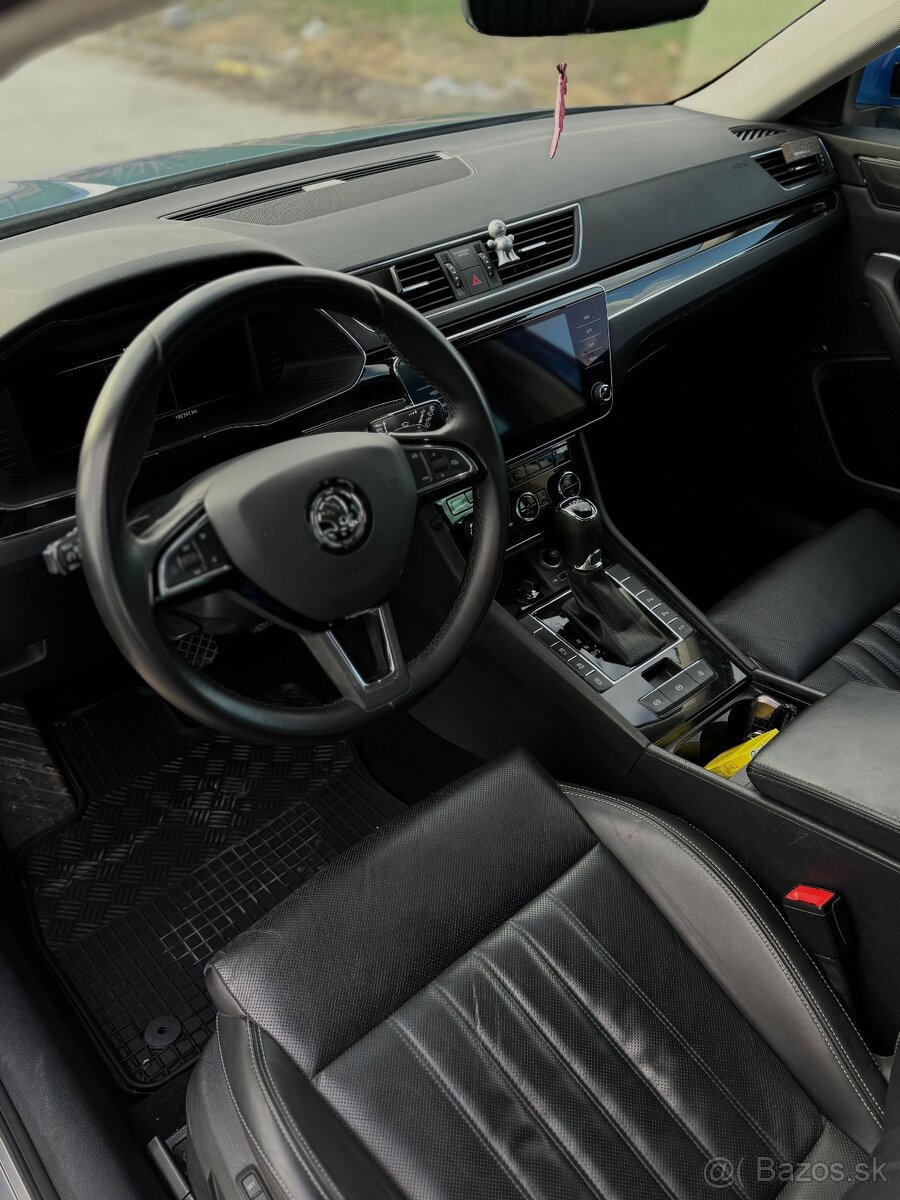 Škoda Superb Combi 2.0 TDI L&K DSG - 11