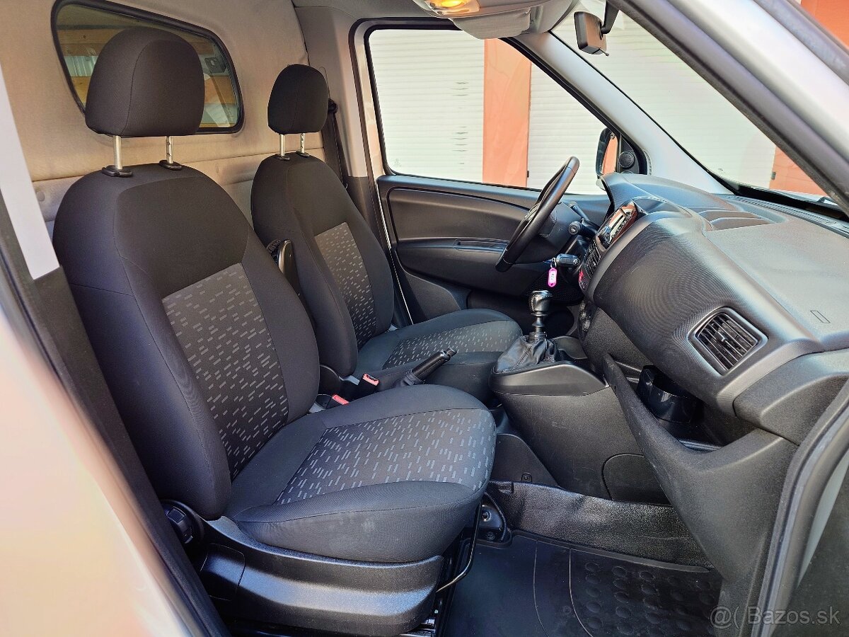 Opel Combo 1.6 CDTI 77 kW (ODPOČET DPH) - 11