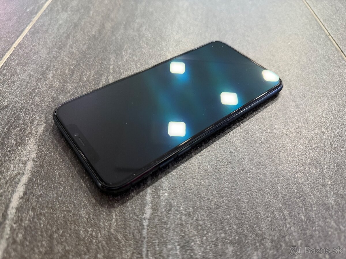 Apple iPhone 11 Pro Max 64 GB Space Gray - 11