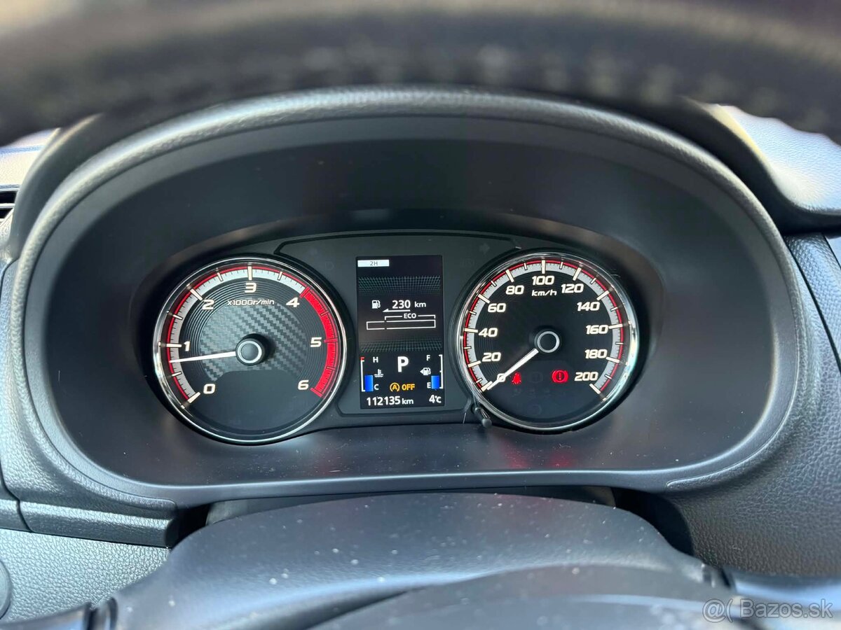 Mitsubishi L200 - 11