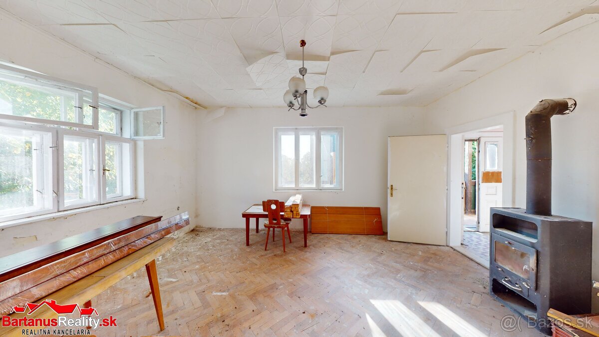 BartanusReality - Na predaj starší rodinný dom s veľkým poze - 11