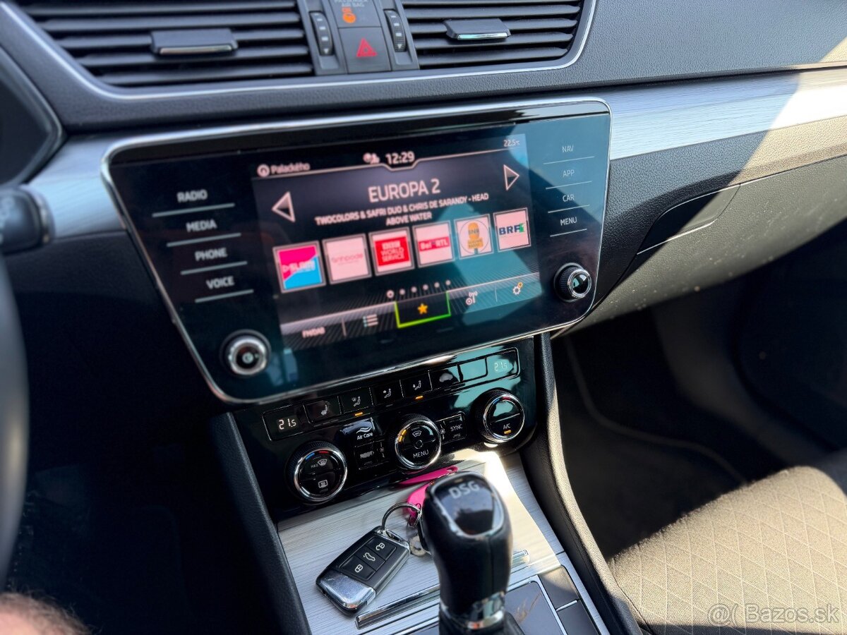 Škoda Superb Combi 2.0 TDI SCR Ambition DSG - 11