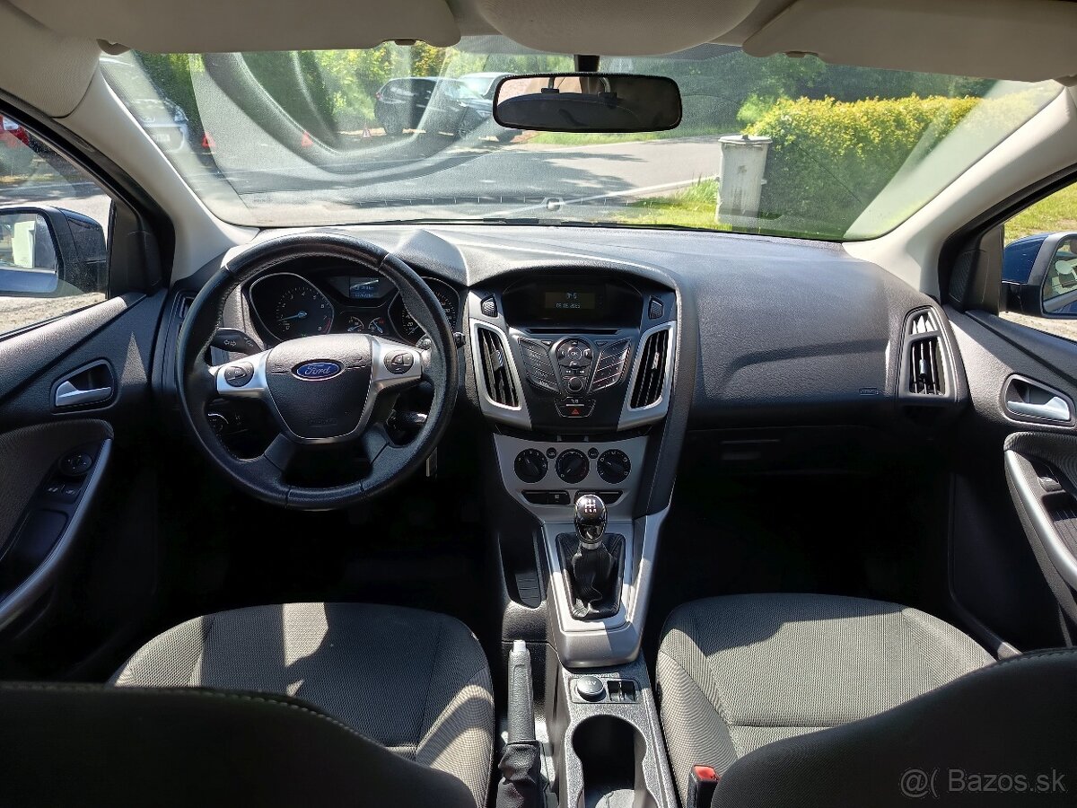 Ford Focus, 1.0i 74kW COMBI - 11