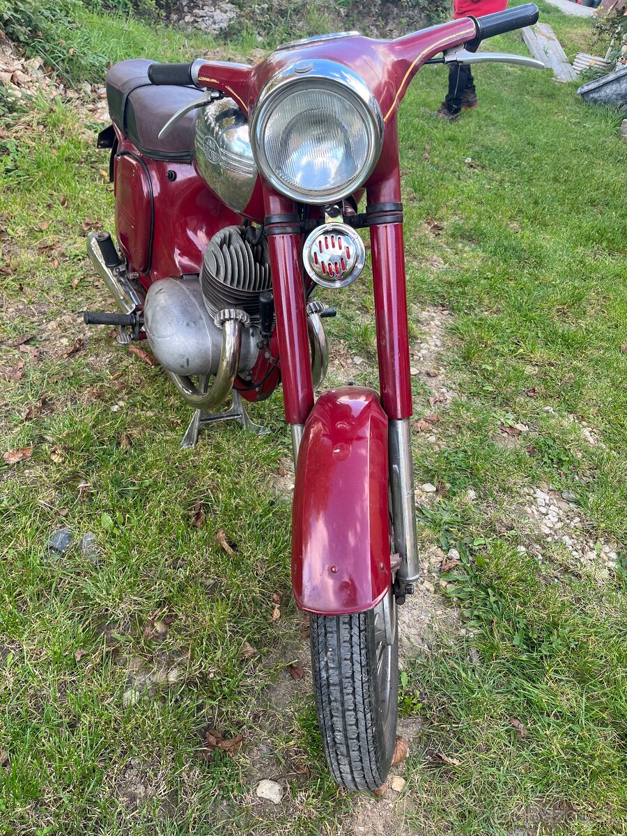 Predam Jawa 350/360 panelka r.v 1965 - 11